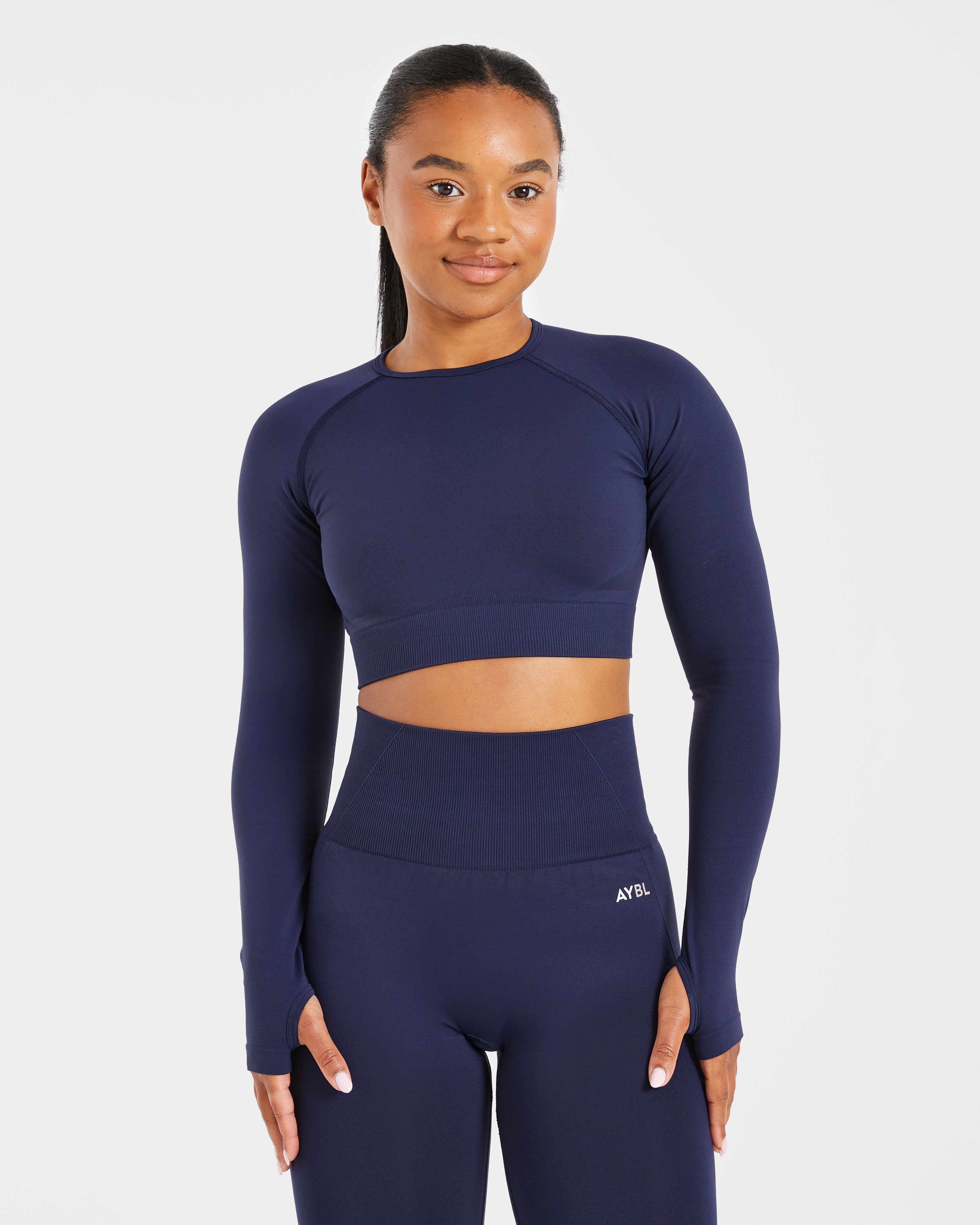 Empower Top Crop Manica Lunga Senza Cuciture – Blu Navy Empower Top Crop Manica Lunga Senza Cuciture - Blu Navy