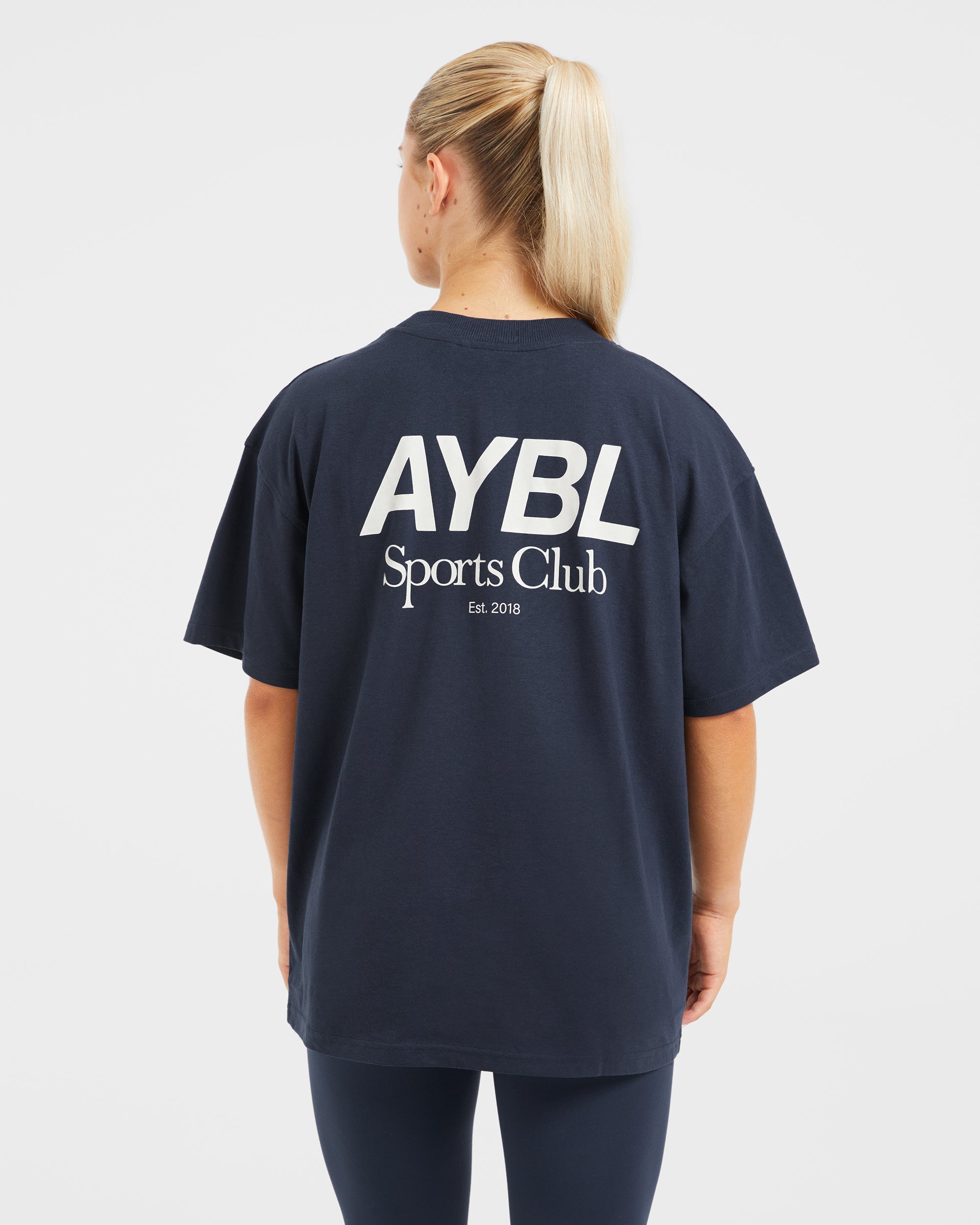 T-shirt oversize AYBL Sports Club - Blu navy/Avorio