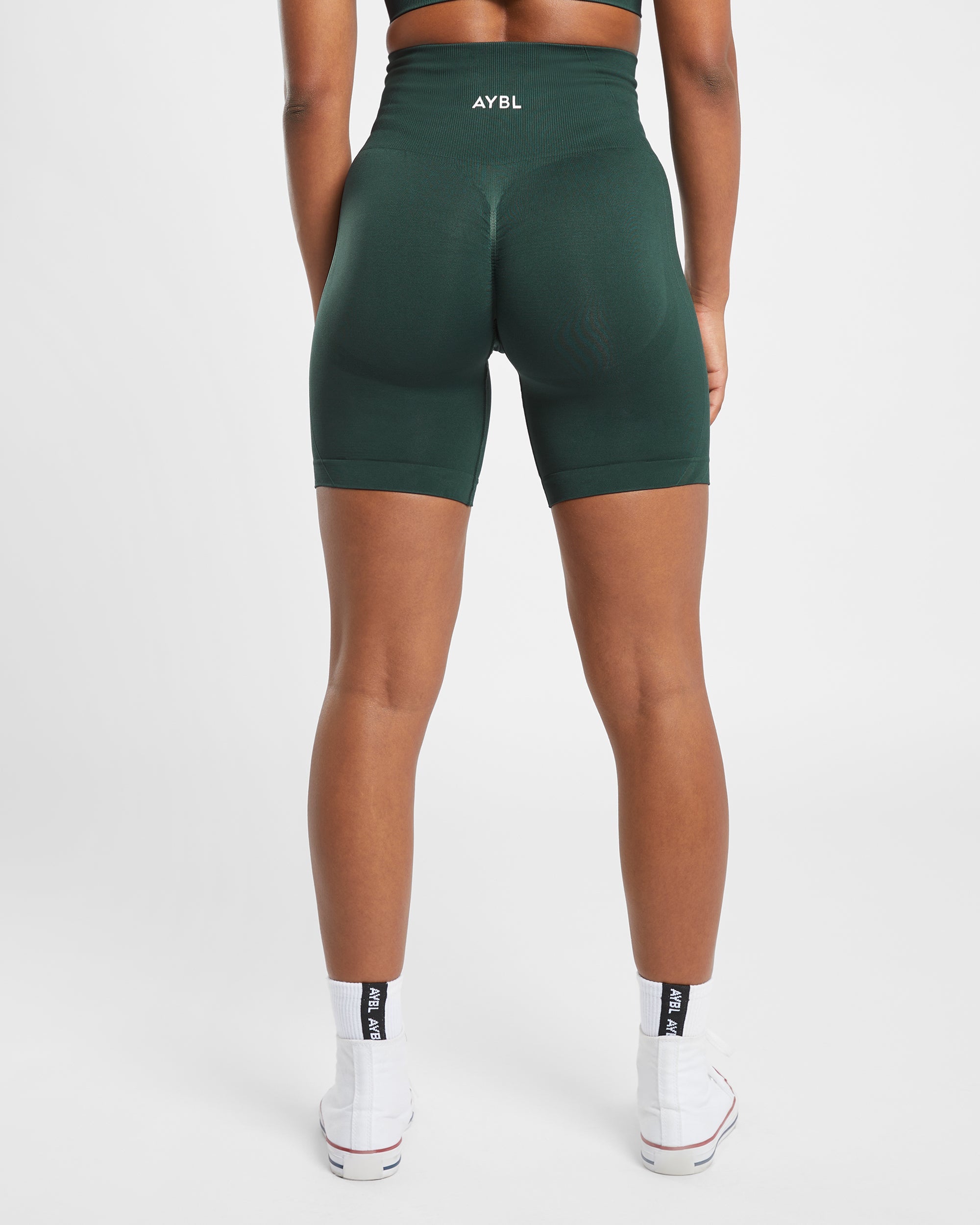 Empower Shorts da Ciclismo Senza Cuciture - Verde Scuro