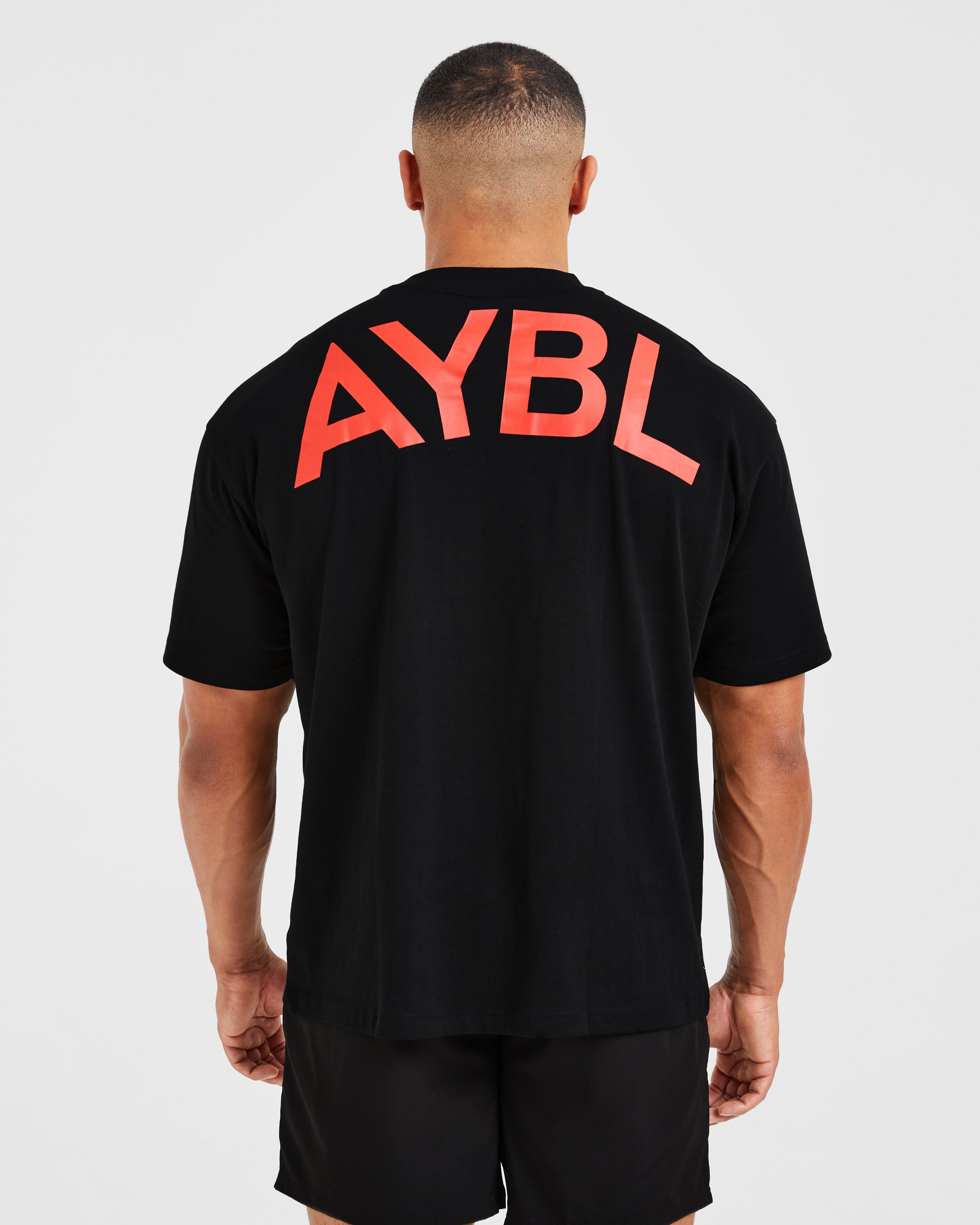 T-shirt Oversized Essenziale - Nero/Rosso