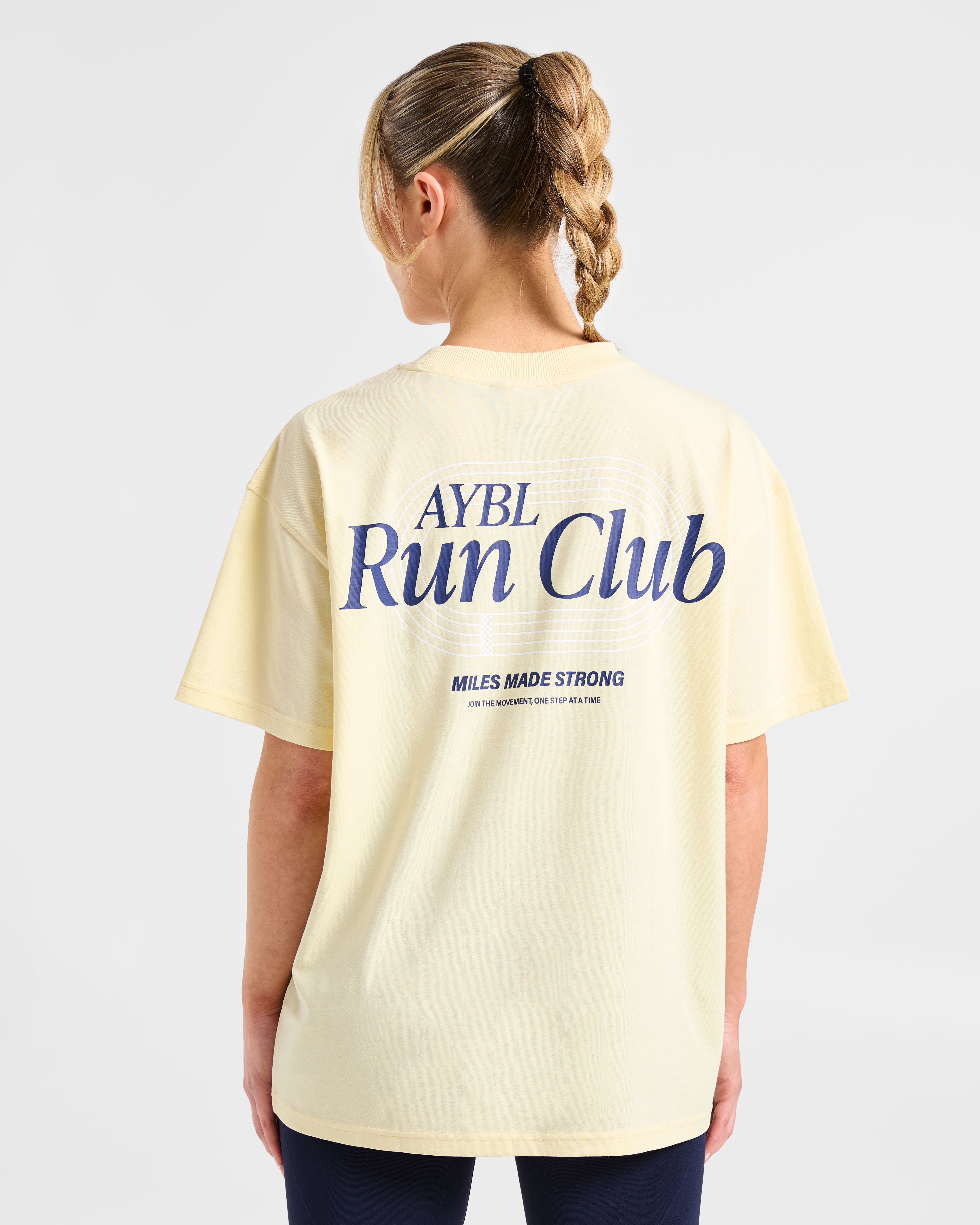 T-shirt Oversized Run Club - Giallo Burro