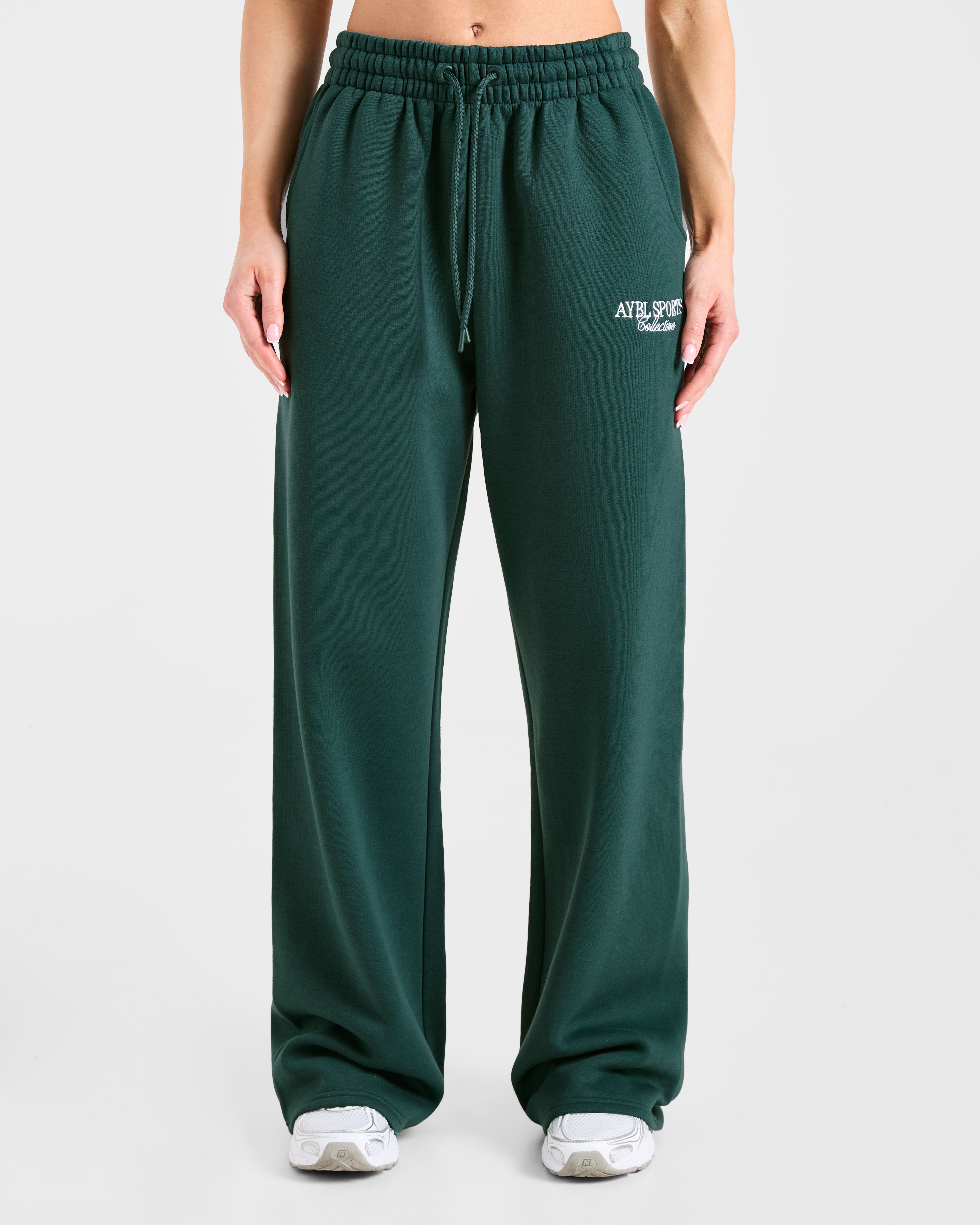 Pantaloni Jogger Oversized a Gamba Dritta Sports Collective – Bosco Profondo Pantaloni Jogger Oversized a Gamba Dritta Sports Collective - Bosco Profondo