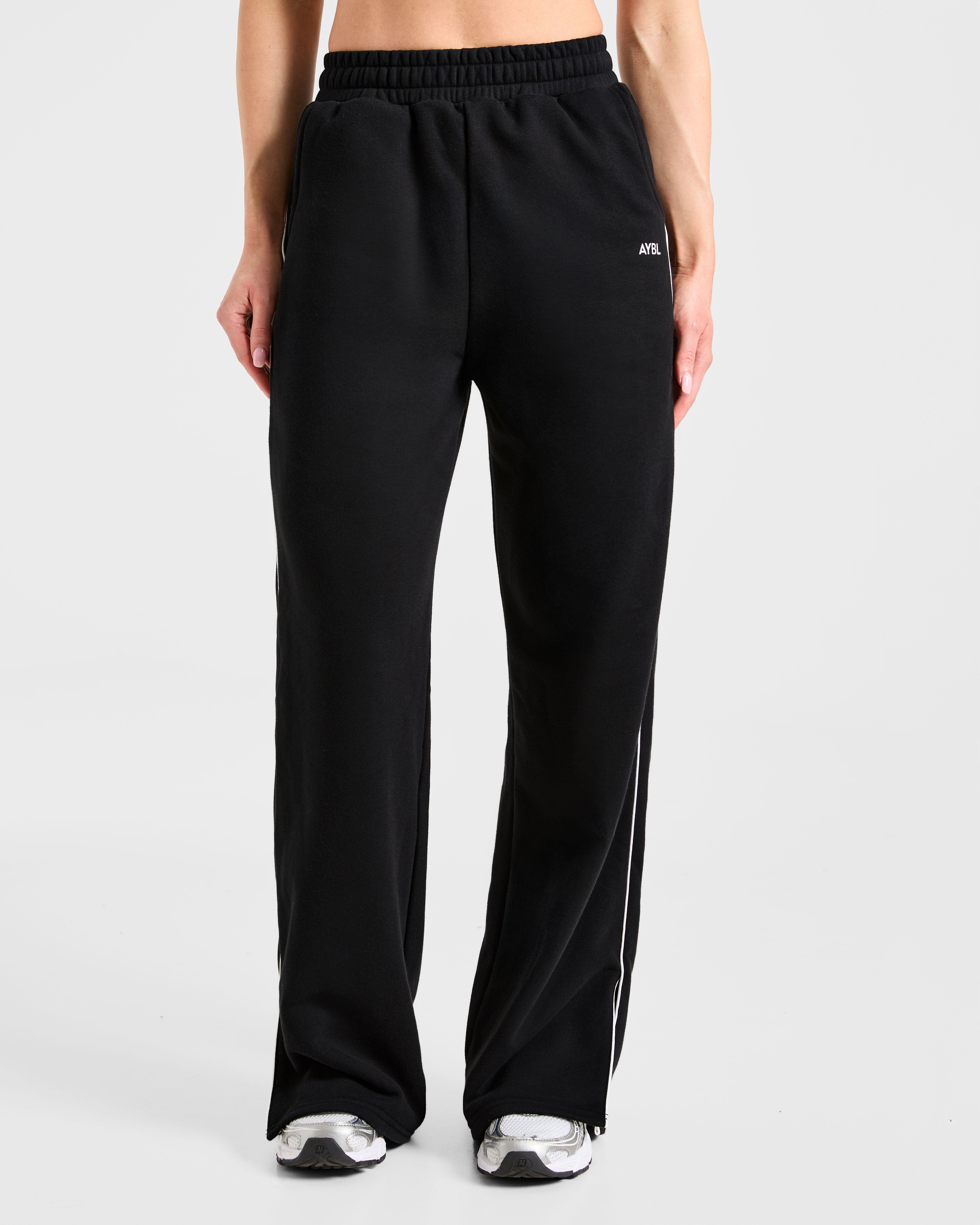 Form Jogger Dritto Gambe - Nero