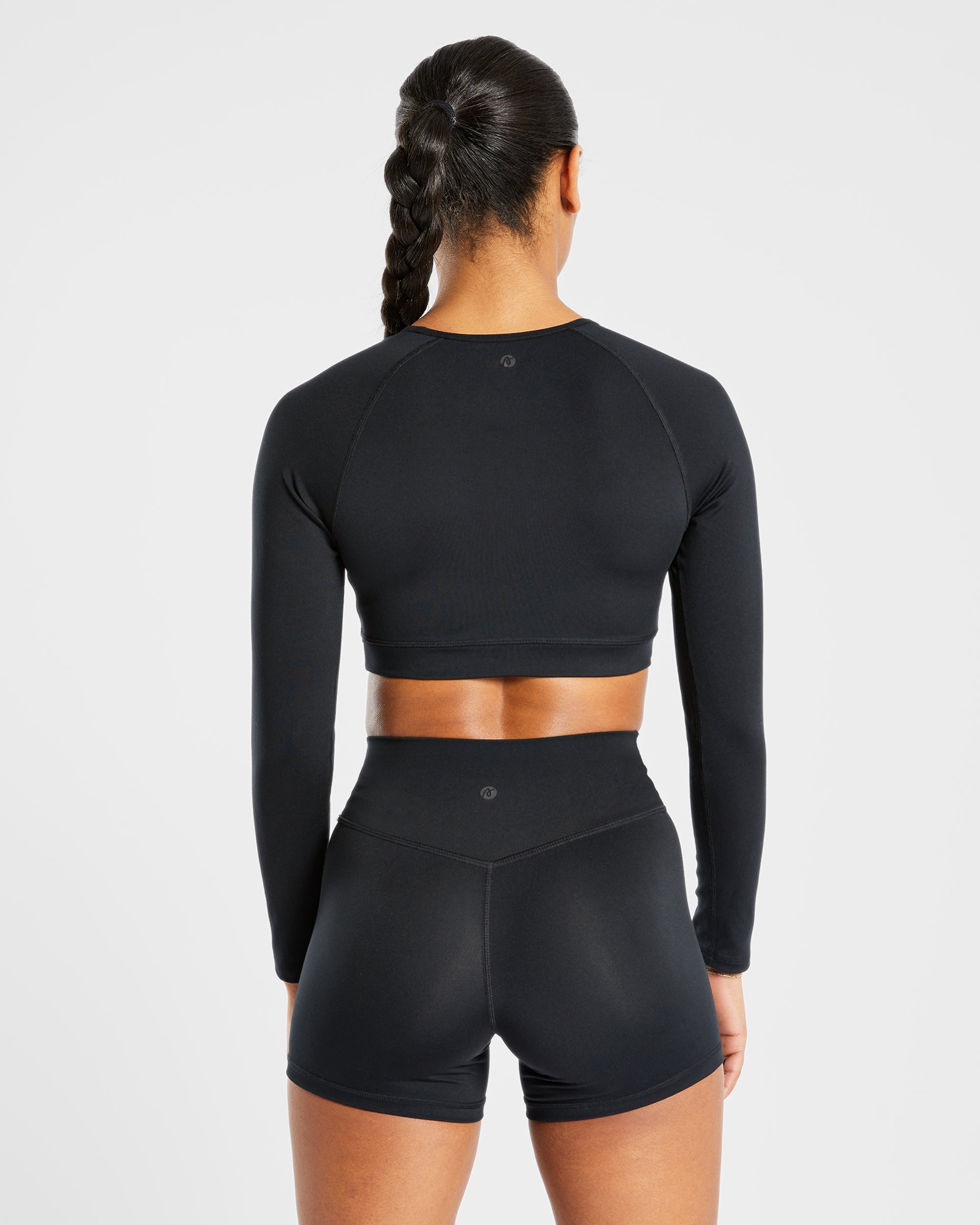 Top Corto a Maniche Lunghe Basic - Nero