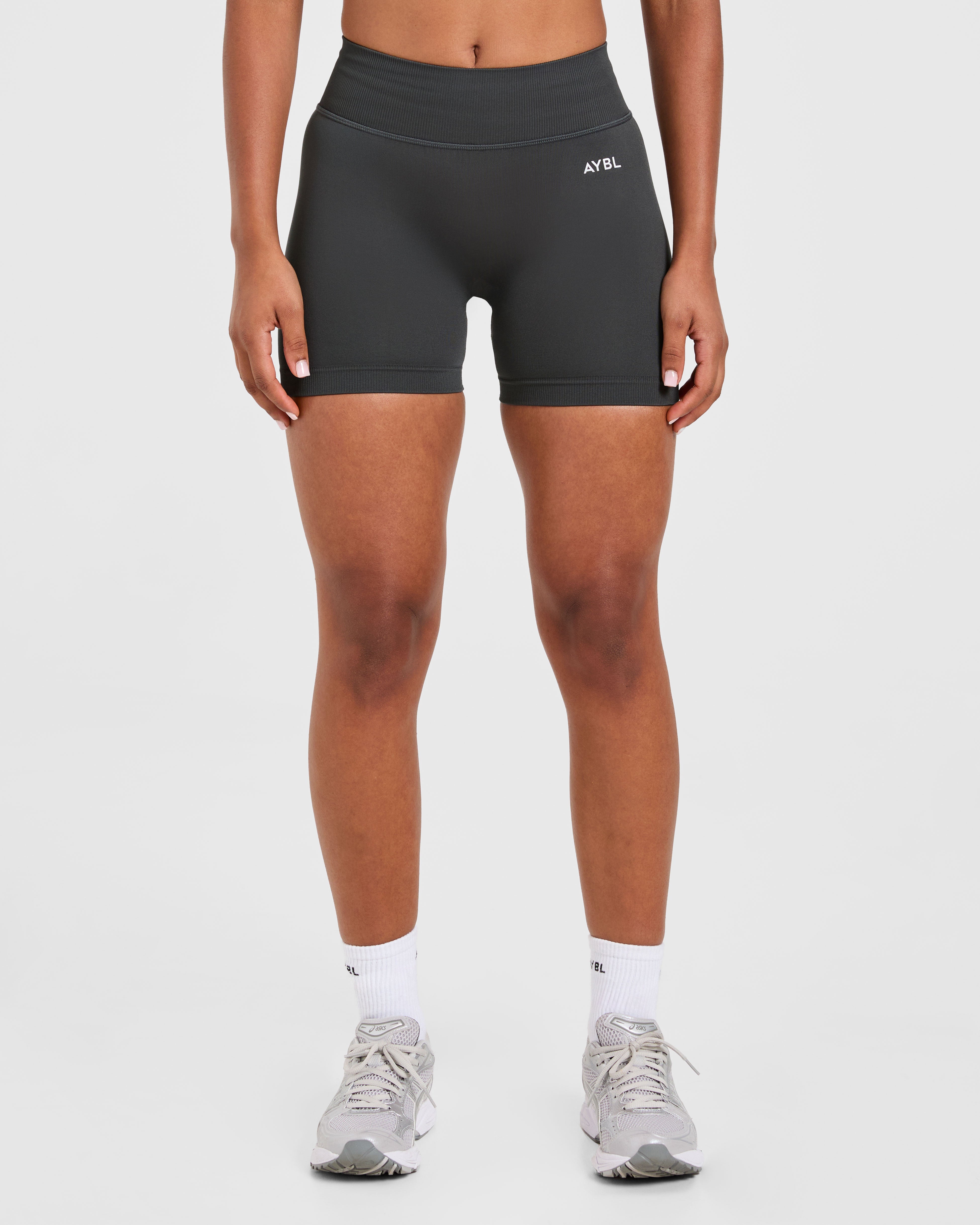 Adapt Seamless Shorts | 4,5" - Grigio Scuro