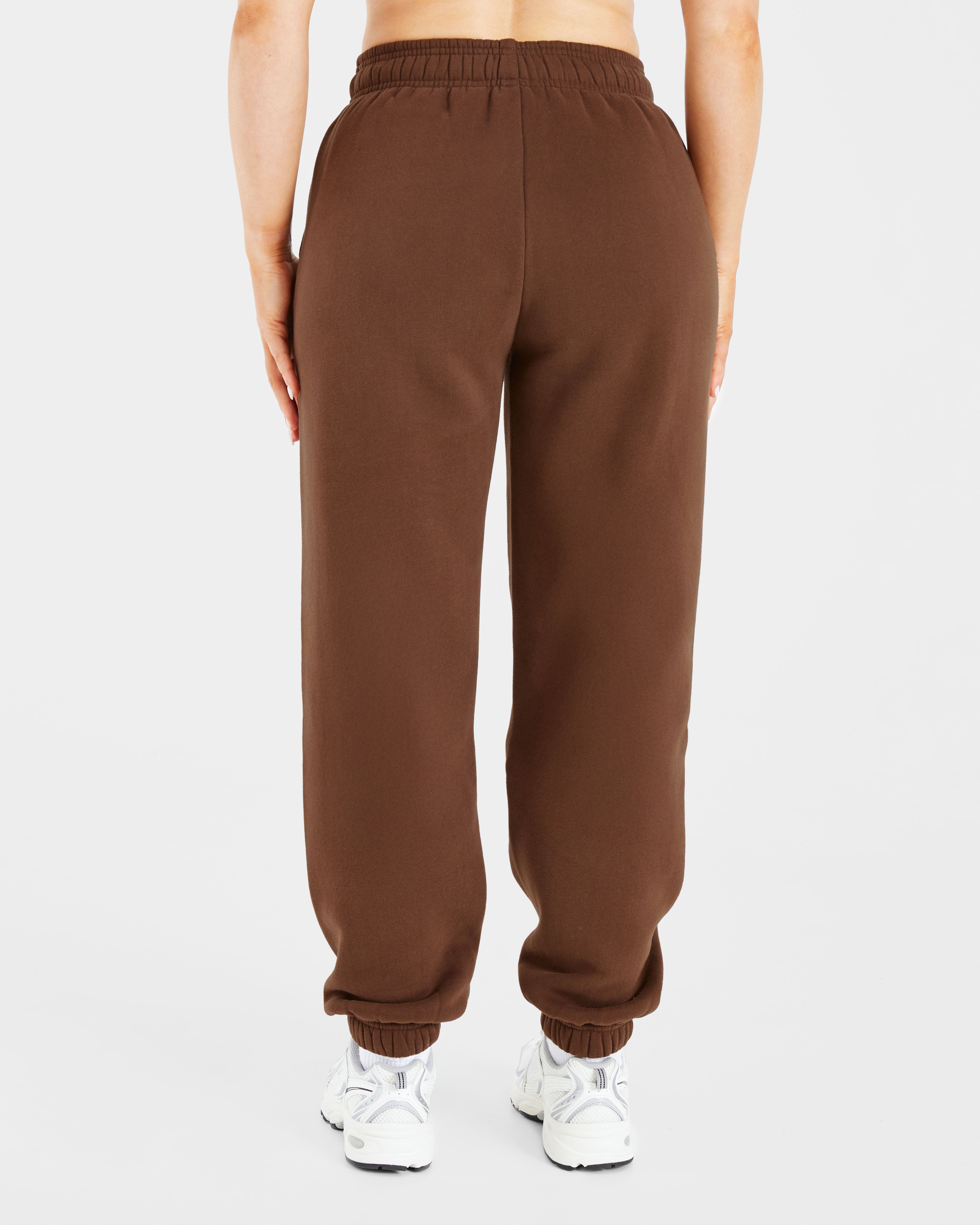 Pantaloni Jogger Oversized con Ricamo Retrò - Marrone