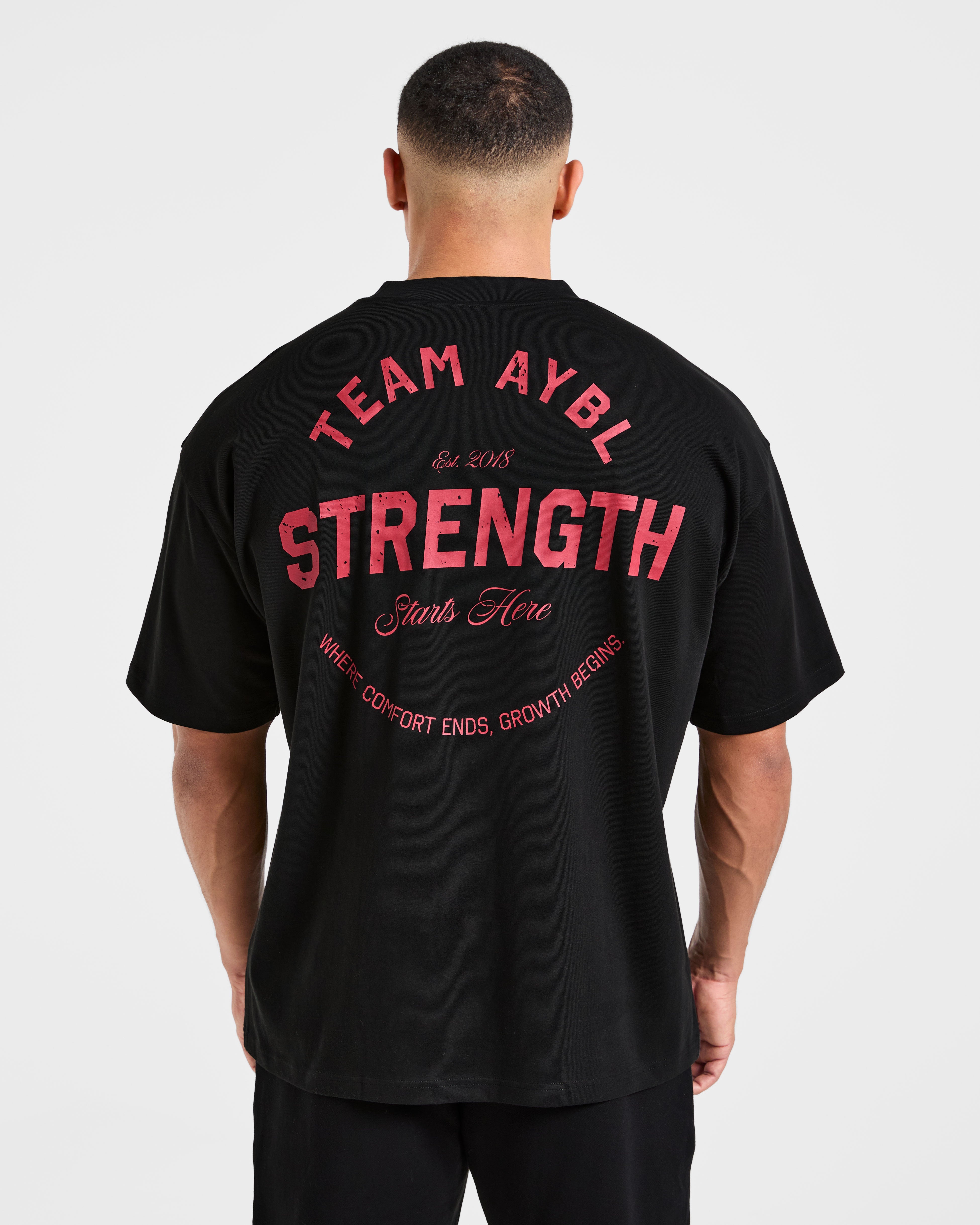 Cam Kissel x Strength Starts Here T-shirt Oversized - Nero/Rosso