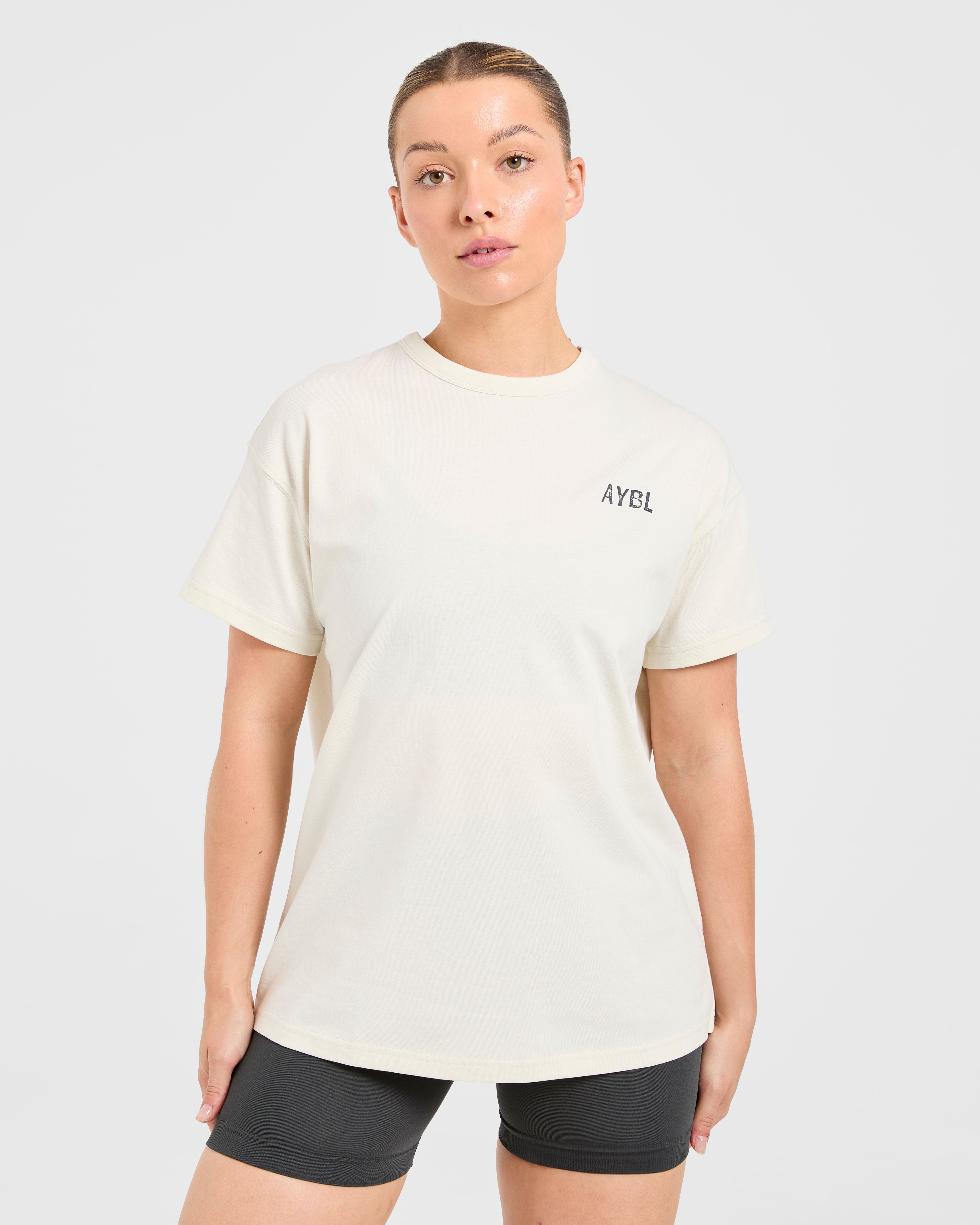 T-shirt oversize con stampa donne forti - Beige/Grigio