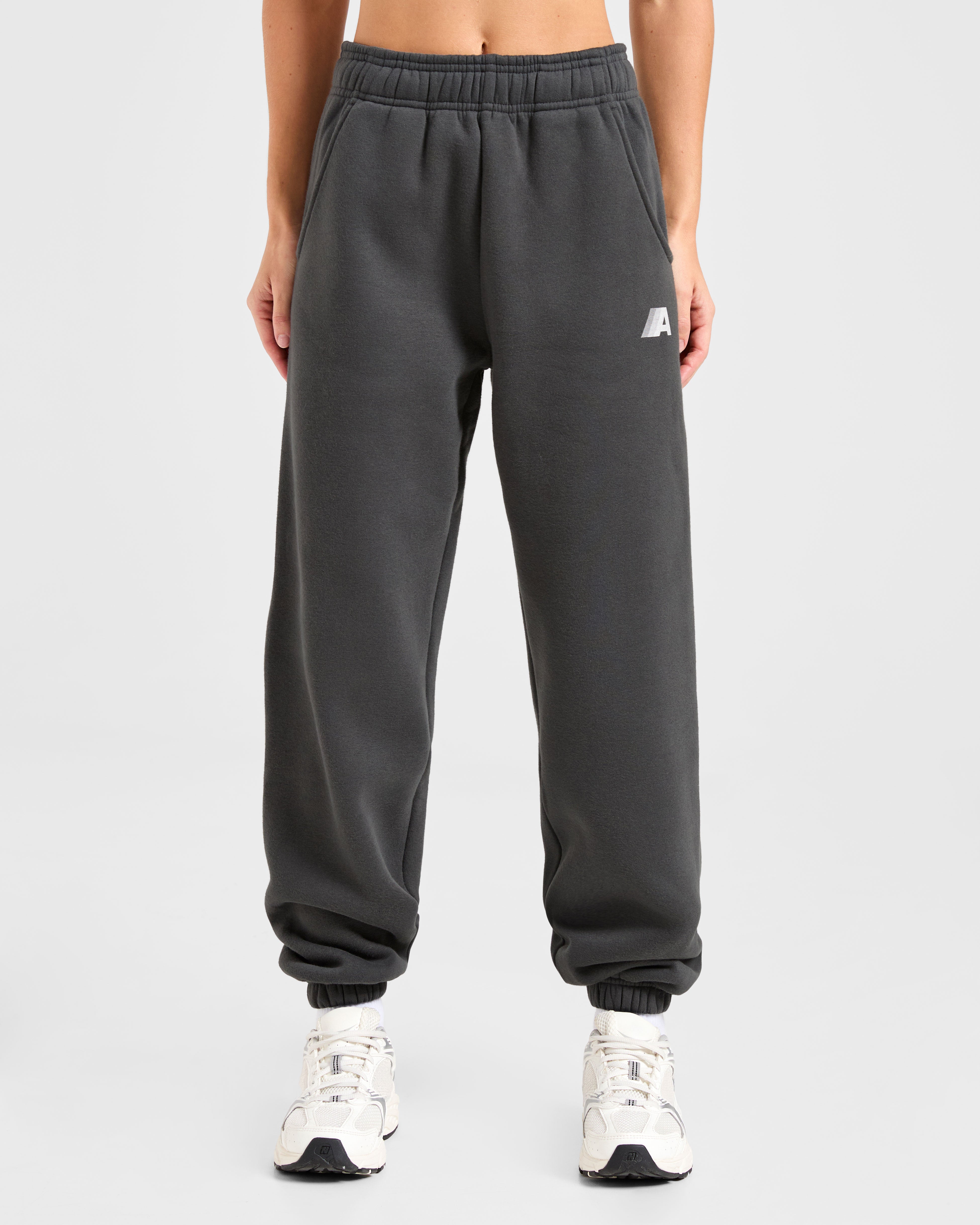 Pantaloncini Larghi Retro Athletics – Grigio Antracite Pantaloncini Larghi Retro Athletics - Grigio Antracite